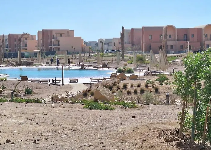 Daire Kamaran 2-bedroom Ground Floor, Sleeps 4-6 Persons El Gouna